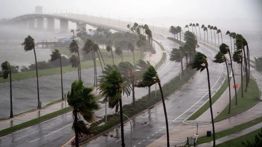How to prepare your roofing business for hurricane season