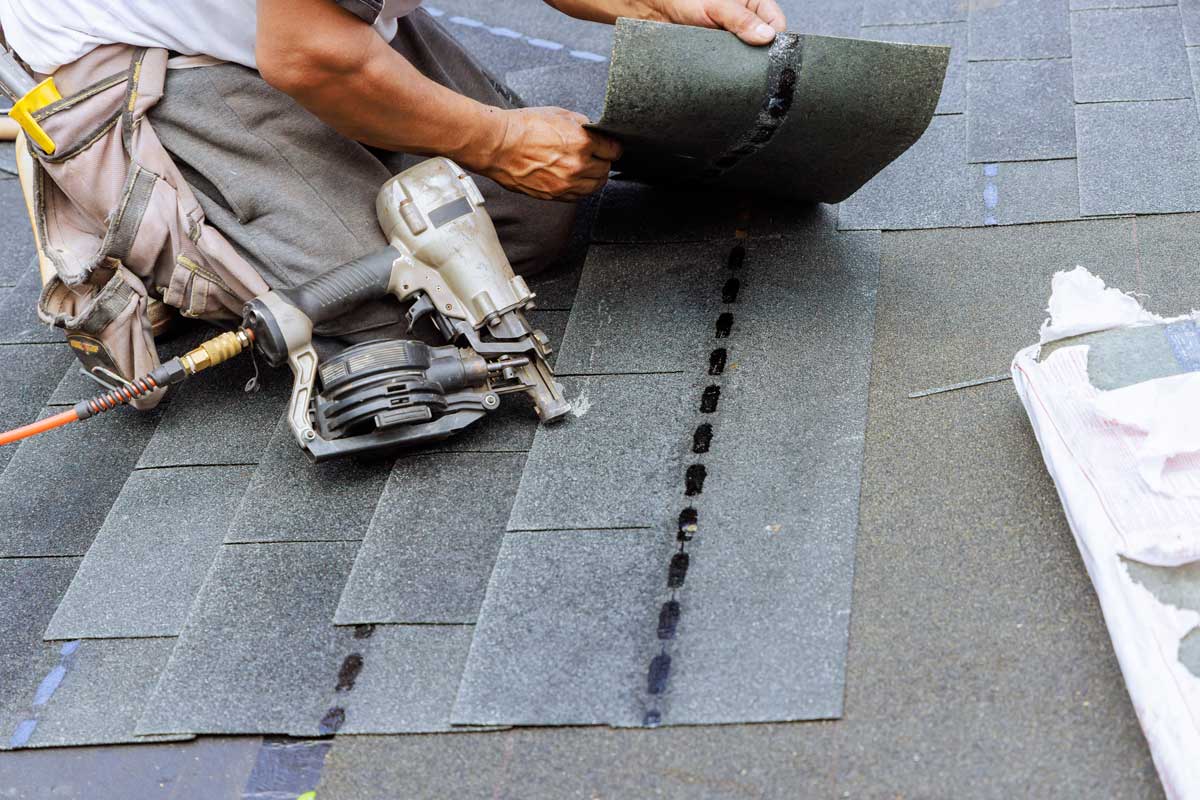 Storage and Application of Asphalt Roofing Shingles in Hot Weather
