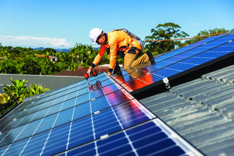 How Roofers Can Expand Into Solar: Training, Credentials, and Career Paths